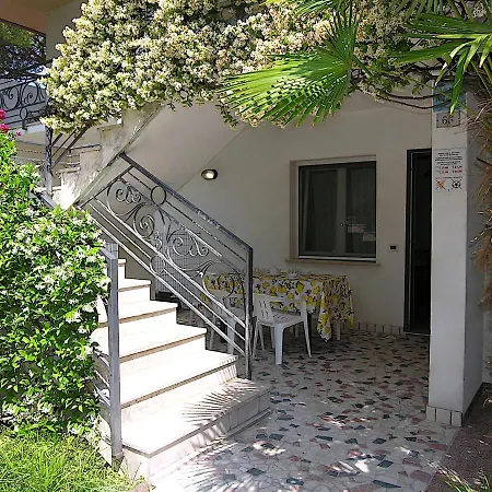 Villa Angela Bibione Exterior photo